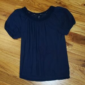 Elegant Black Women's Tee Size: MP